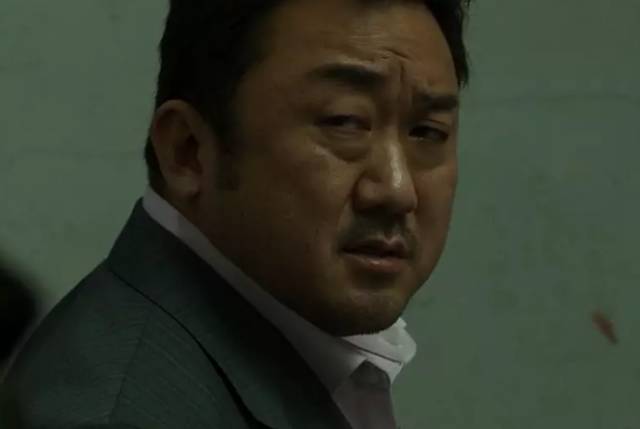 韩国又出了部十九禁，一个黑警的光明和温度！