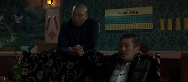 韩国又出了部十九禁，一个黑警的光明和温度！