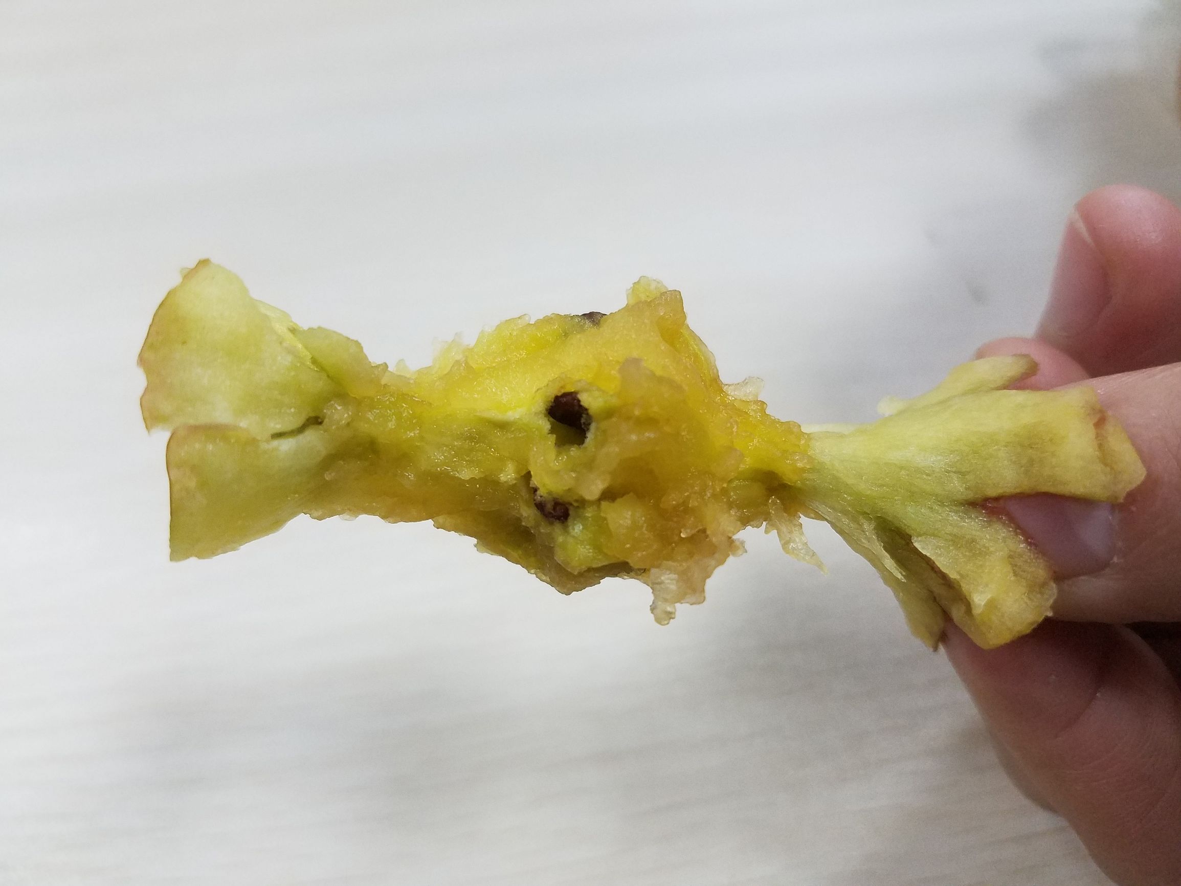 云南高原的“丑苹果”PK新疆阿克苏的冰糖心，哪个更胜一筹呢？