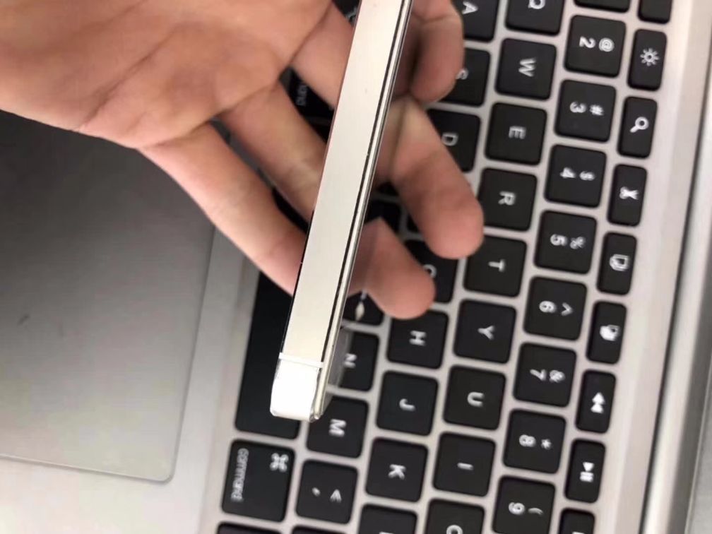 最强备用机300块的iPhone 5s，机器又小速度又快价钱又便宜