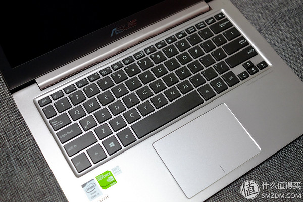 asus 华硕 ux303ln4210 i5-4210超级本(使用1年后感受)