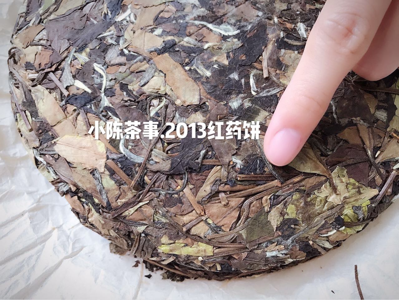 为什么有的老白茶比新茶便宜？不是越老越值钱吗？揭开价格之谜