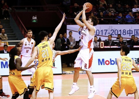 林志杰为什么不去nba(他打的是养生球，丁彦雨航用行动告诉他那样表现没资格进入NBA)