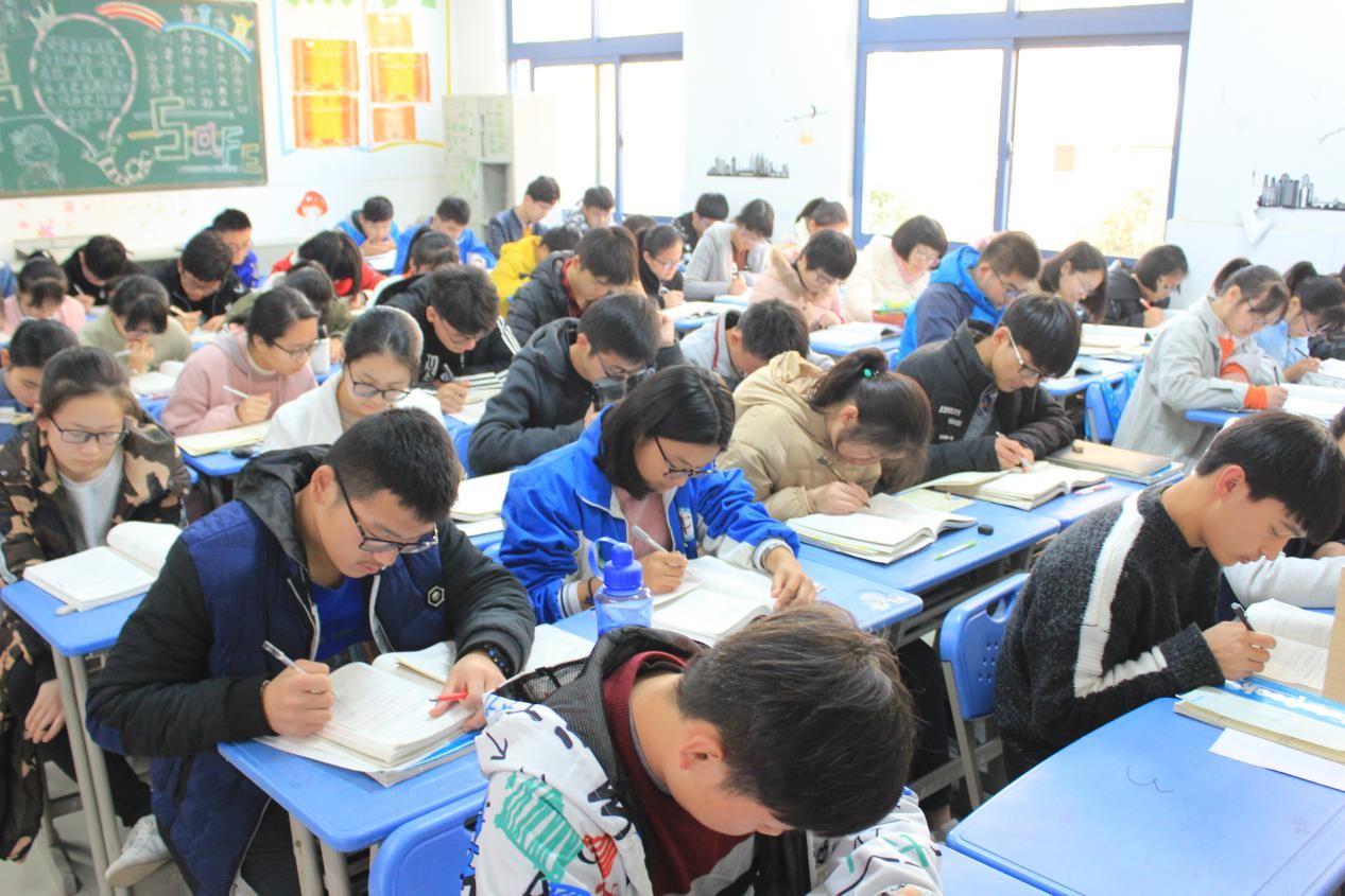 合肥北城中学在2017年市普通高级中学教育教学质量评价中再获佳绩