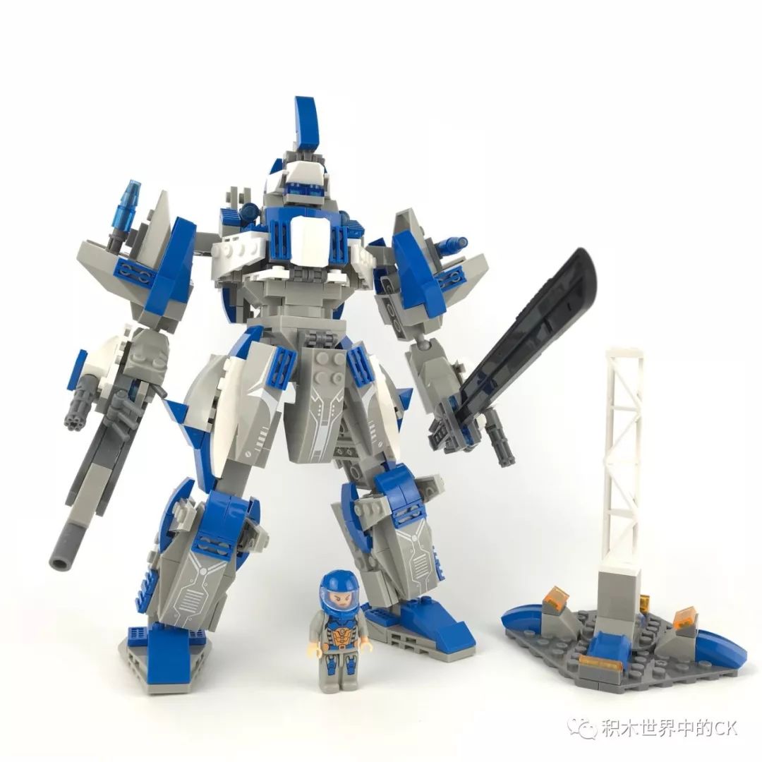 沃马 c0411 机甲联盟系列 冥海战神 鲨鱼 机甲模式