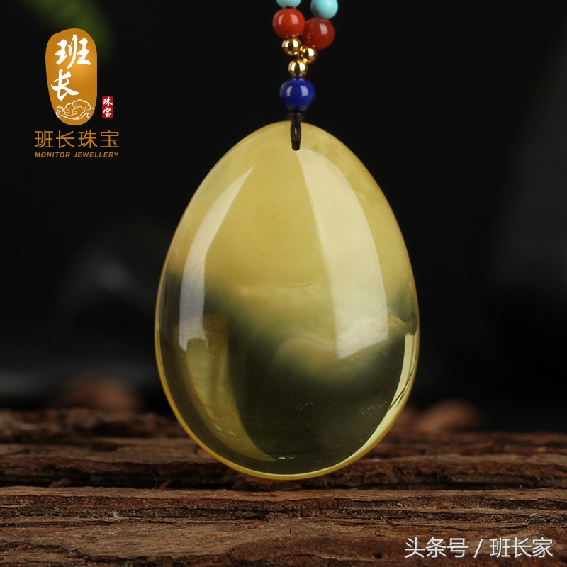买珠宝送什么礼品比较好（珠宝店送什么礼品最合适）