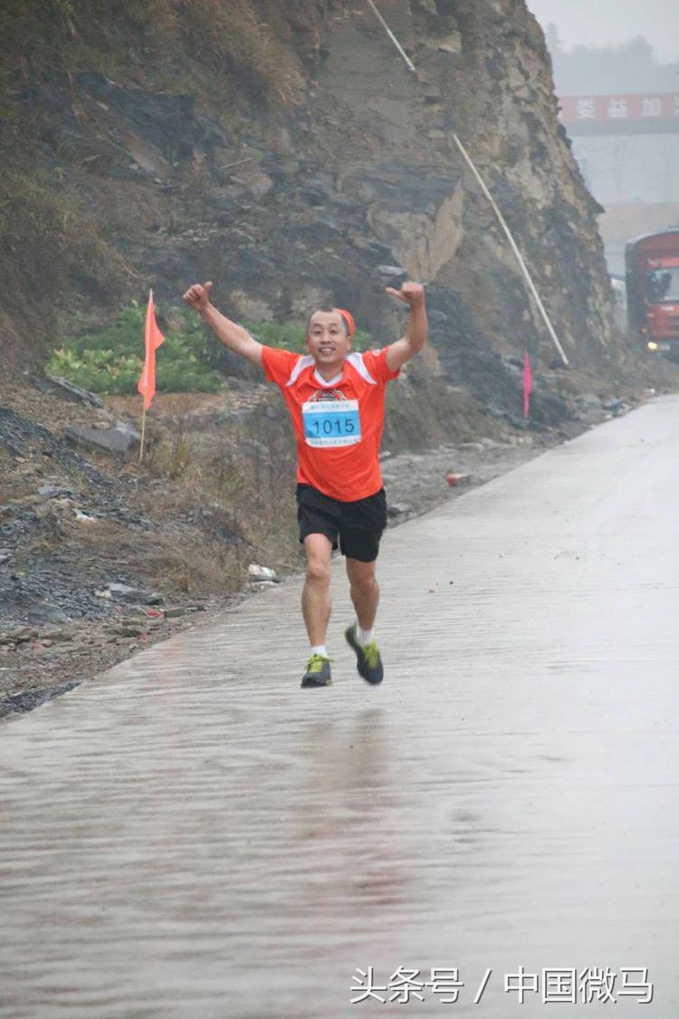 新化微马琅塘分队二周年庆典暨第三届半程马拉松运动会圆满成功！