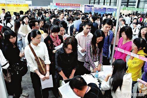 这两个曾没人报考的“冷门专业”，如今不仅好就业，还能进编制！