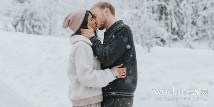 属蛇与十二生肖婚配详解表
