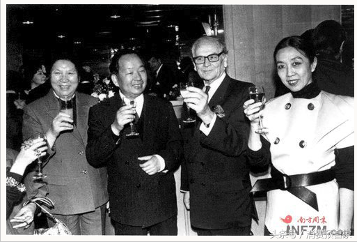 法国骄傲皮尔卡丹沦为二线，拒绝中国2亿收购，要价十亿现在亏了