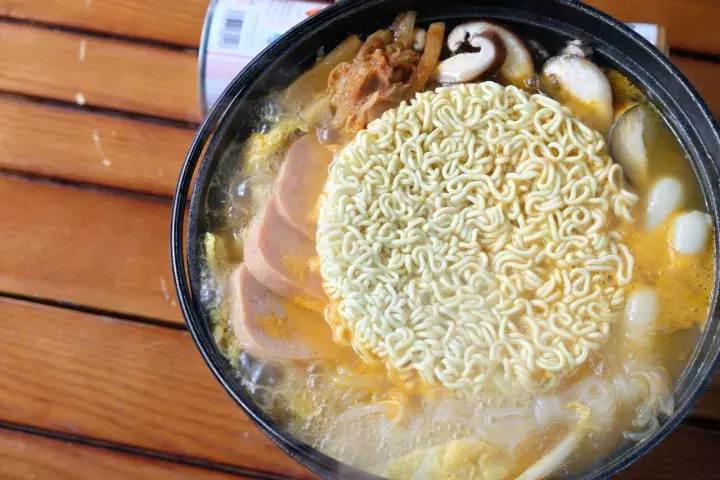 这些藏在大街小巷中的居酒屋温暖了冬日的福州