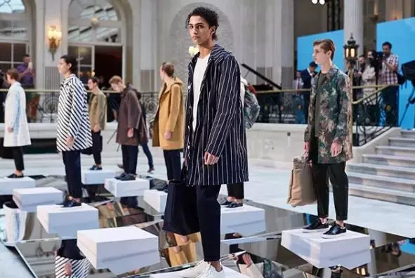 买不起Burberry,你还有这些「风衣」牌子可以选