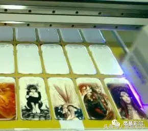 UV<a href=http://www.byc168.com/ target=_blank class=infotextkey>平板打印機</a>在手機殼打印圖案注意事項