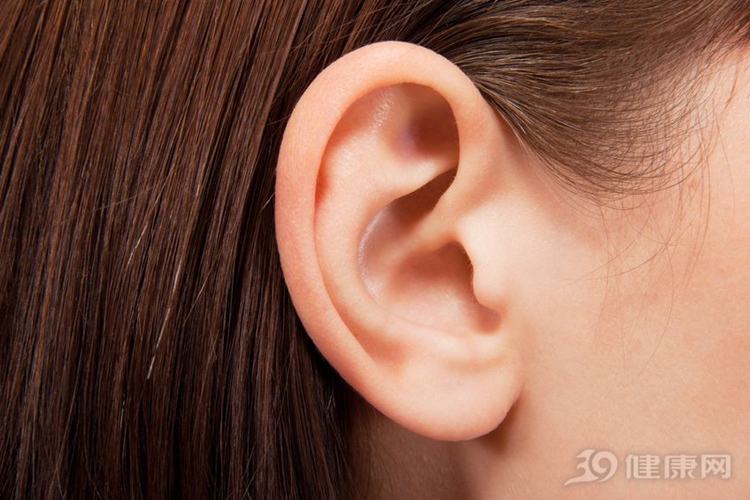 中医：耳朵7个变化是病变征兆！知道一个，你就赚到了