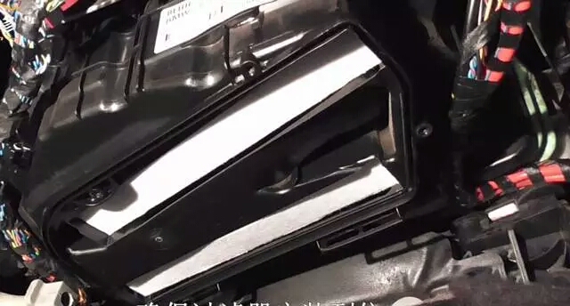 各车型空调滤清器拆装位置