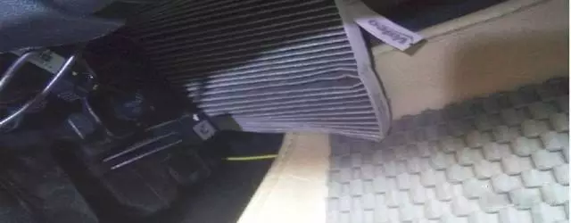 各车型空调滤清器拆装位置