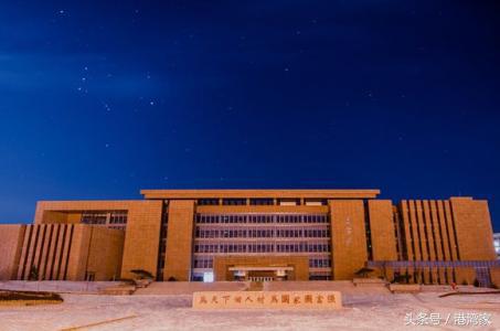 东西南北中！细数那些校区遍全城的巨无霸大学