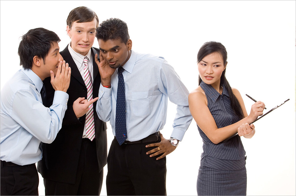 狗龙羊牛鸡犯太岁 谨言慎行稳步面对