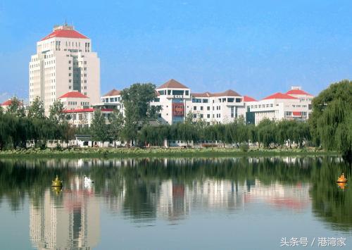 东西南北中！细数那些校区遍全城的巨无霸大学