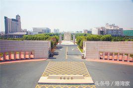 东西南北中！细数那些校区遍全城的巨无霸大学