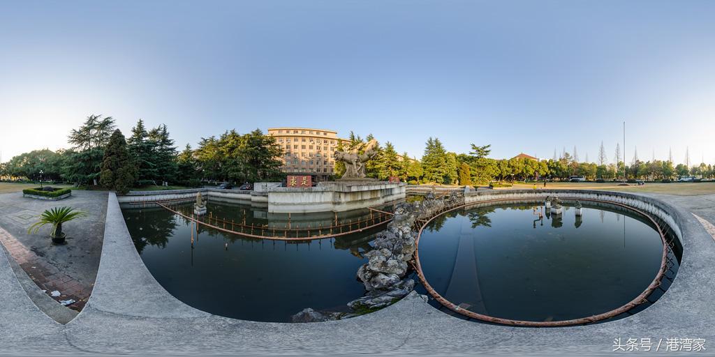 东西南北中！细数那些校区遍全城的巨无霸大学