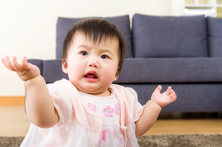 喝奶粉婴儿大便次数7到8次（宝宝每天大便七八次）