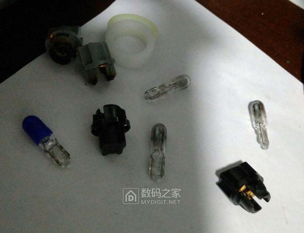 别克凯越2013款取硬币，修复导航并更换空调面板灯