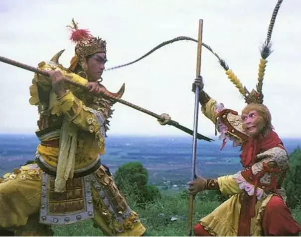 想当初悟空铁棒在手,何等辉煌,大闹天宫,打得天兵天将狼狈不堪,玉帝都