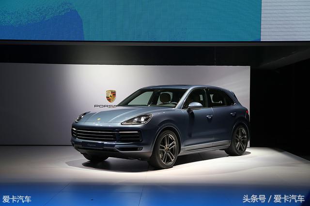 实拍Cayenne三代同堂 这是全世界的宠儿