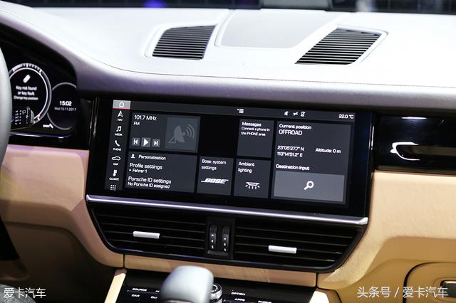 实拍Cayenne三代同堂 这是全世界的宠儿