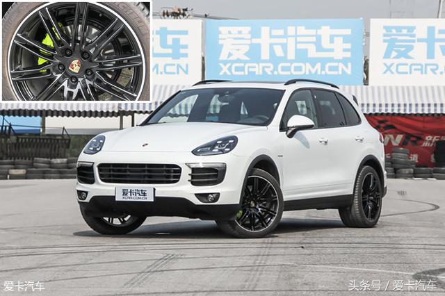 实拍Cayenne三代同堂 这是全世界的宠儿