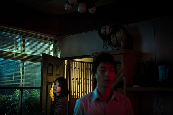 2015[惊悚/恐怖][红衣小女孩/The Tag-Along]百度云高清下载图片 第4张