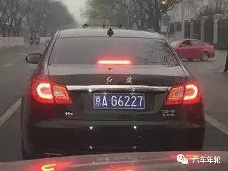“豹子”号车牌不算牛在北京遇到这些车牌你要躲着走