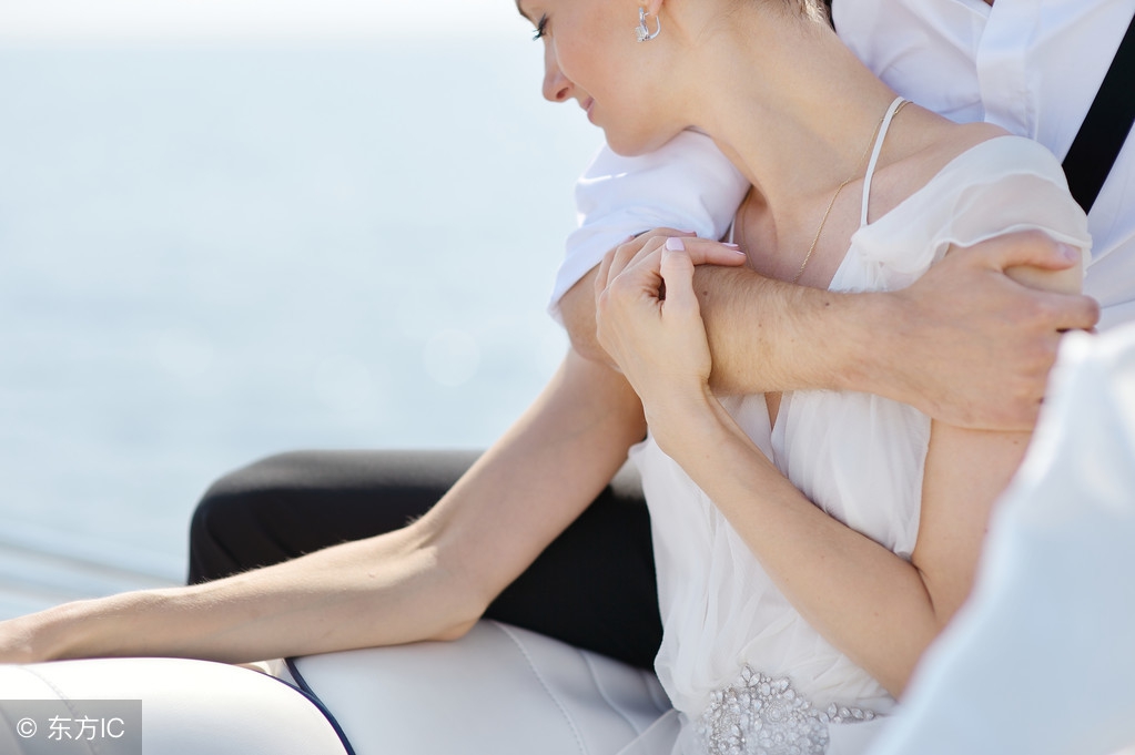 闪婚、裸婚、初婚、二婚、金婚都有什么区别？能过到底就没区别！