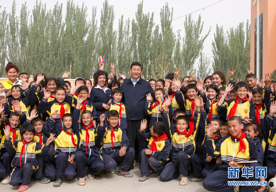 战曼城无论谁出场都会倾(习近平：新时代的领路人)