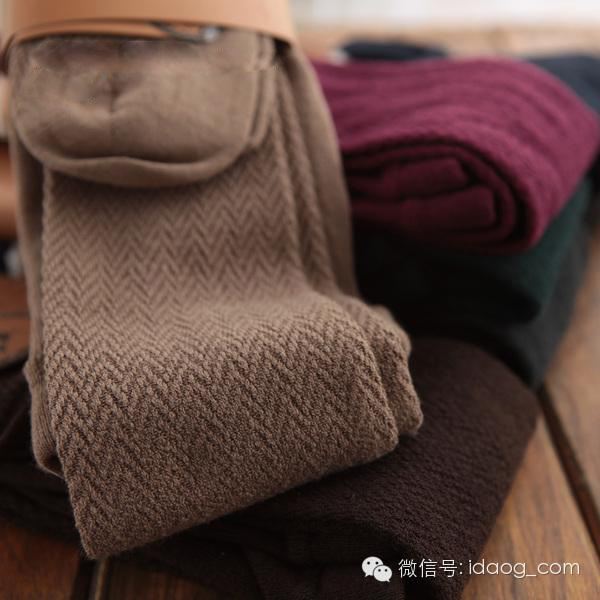 冬季保暖必备，睡衣+打底裤+袜子