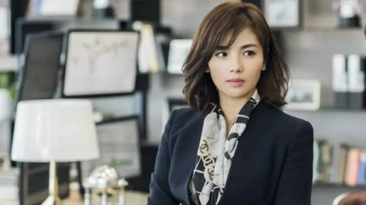 追求物质与精神双重独立，国产剧里最缺的就是唐晶这样的女主角