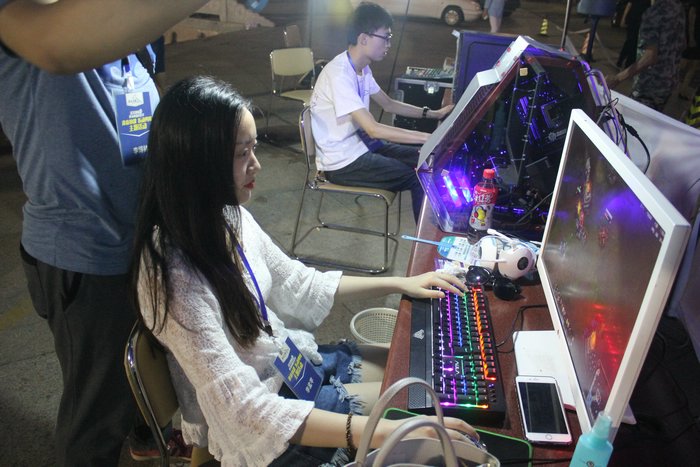 有胆你就来！东坡外滩英雄之战等你来战