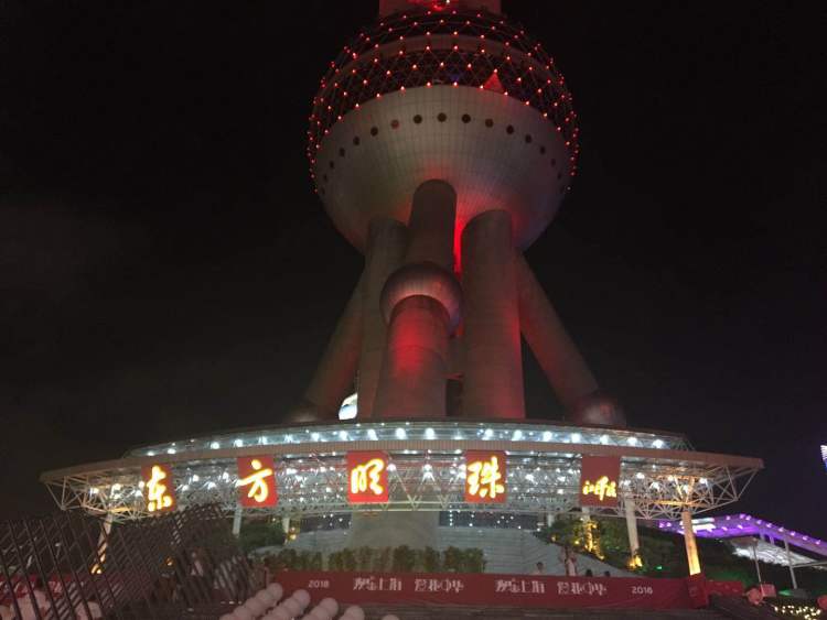买正宗“上海礼物”有了放心店，这三家商店获得市旅游局官方认证！