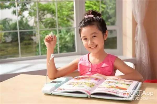 步步高点读机广告里的小女孩，现在成了学霸！