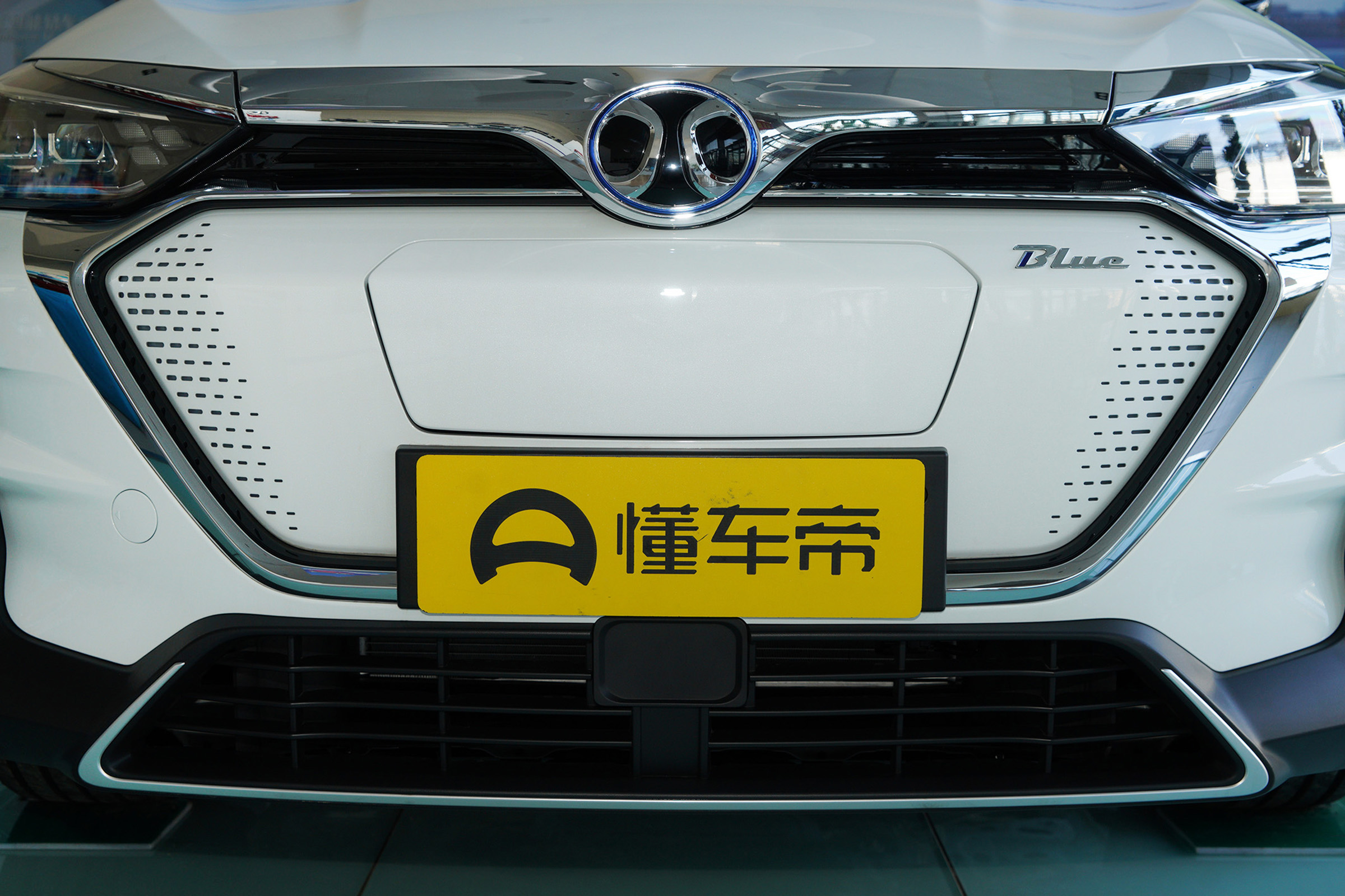 北汽新能源EX5上市，补贴后售16.99~19.99万