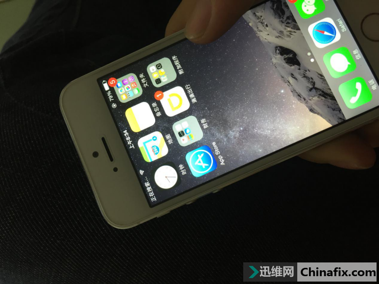 等待苏醒的噩梦：iphone5s 进水更换背光板真相好狠！