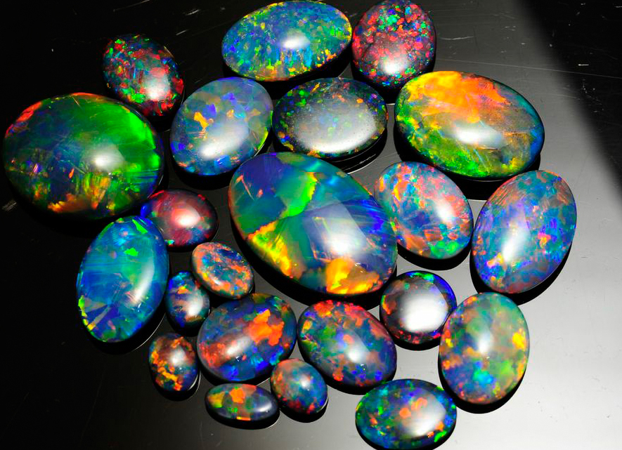 最五颜六色的宝石——欧泊