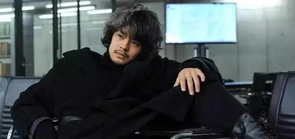 Moon And L S Heirs Ultimate Showdown Death Note Light Up A New World Released The Latest Trailer Laitimes