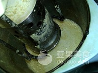 松仁熟豆豆浆 九阳珐琅铁釜电饭煲