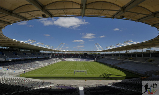 法甲球场在哪里(法甲球队各自主场现代与传统并存,漂亮的让人向往)