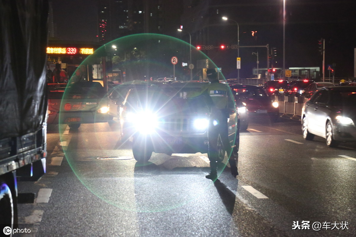 25条驾驶技巧请收好，让车祸死亡率降至“零”