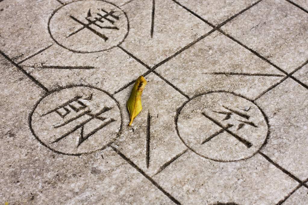 象棋马怎么算蹩脚视频（大师下象棋的技巧）