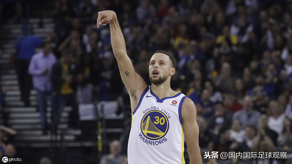 猛龙3 1夺赛点(NBA总决赛：金州勇士不争气！再负猛龙！大比分1-3！猛龙夺赛点)