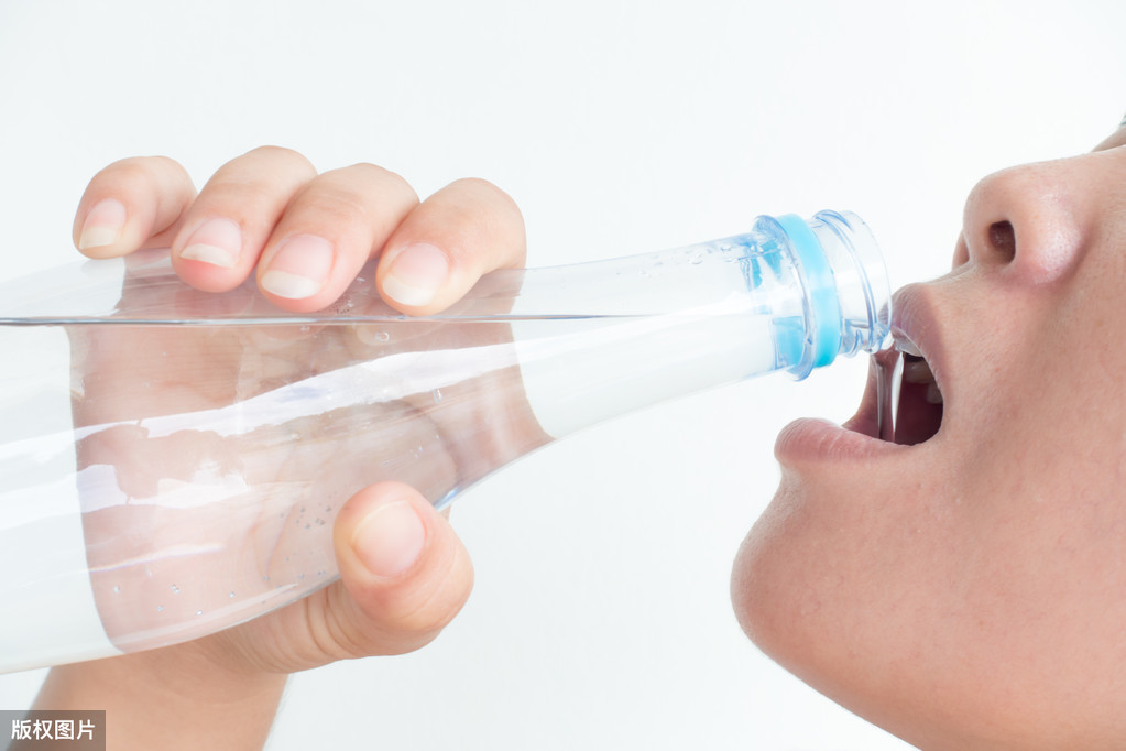 孕妇吃冰喝冰水会影响宝宝的气管？你吃下的食物到哪去啦？
